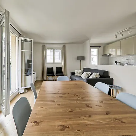 Apartamento Carre Galmy 2 *